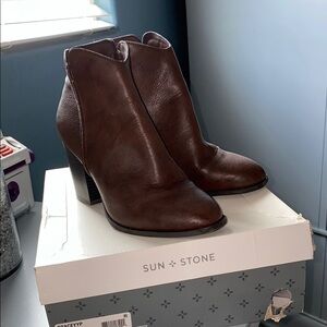 Sun + Stone Women's Brown Ankle Boots